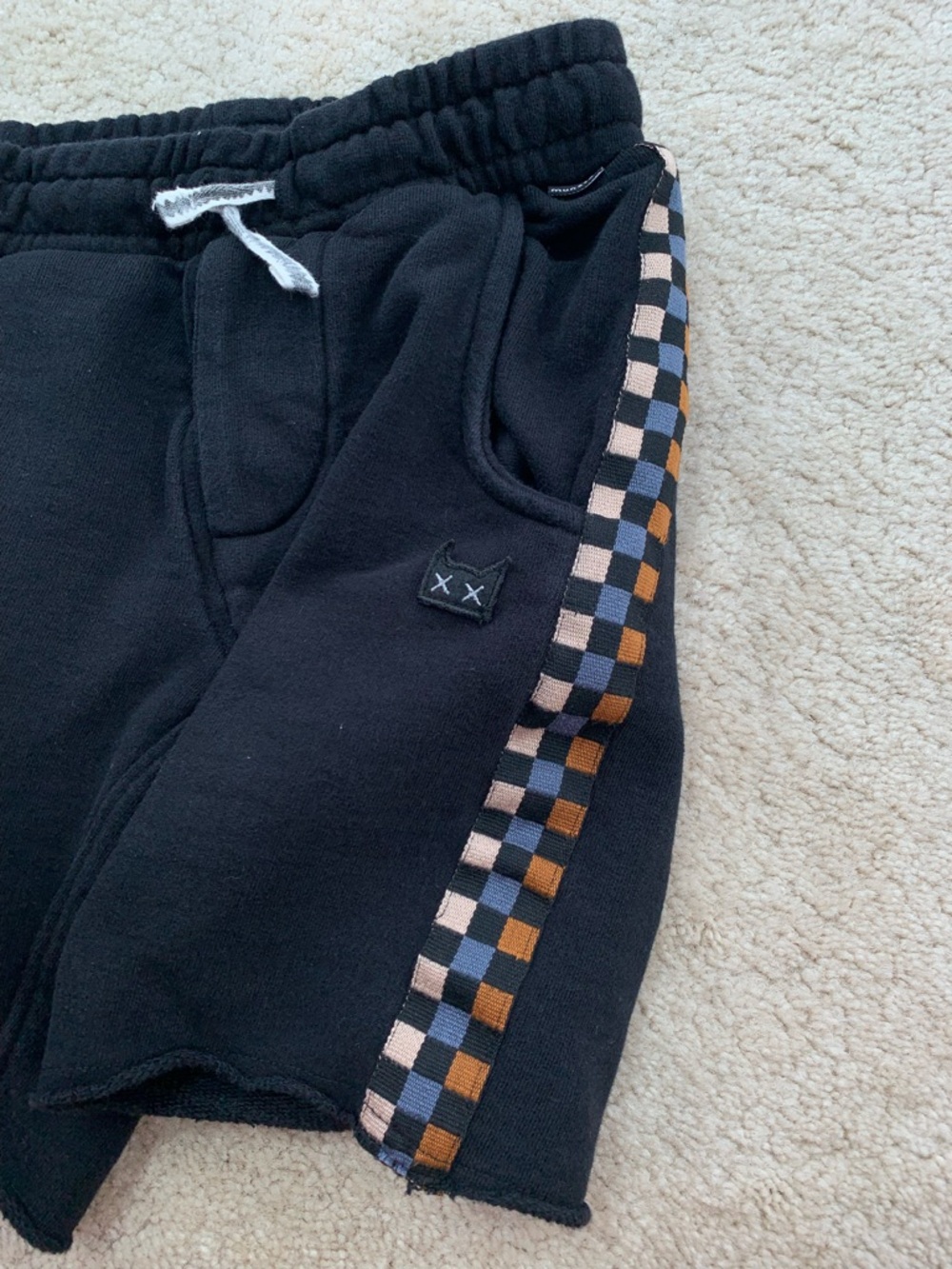 Munster Kids Size 7 Black Side Check Pull On Raw Hem Sweat Shorts - Picture 5 of 6